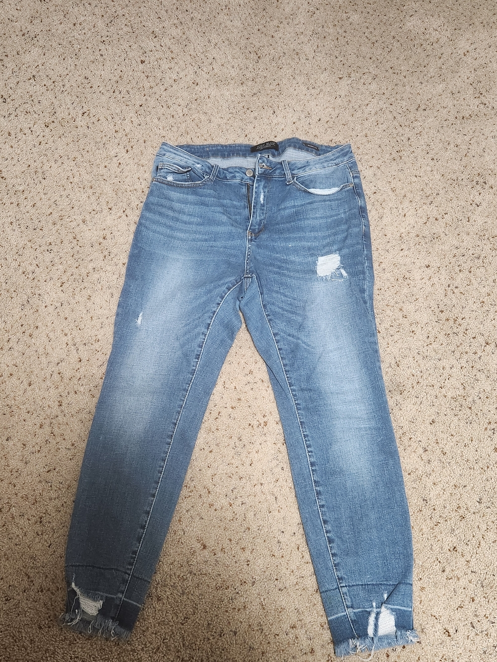 Judy Blue Light Blue Skinny Jeans with Distressed Hem